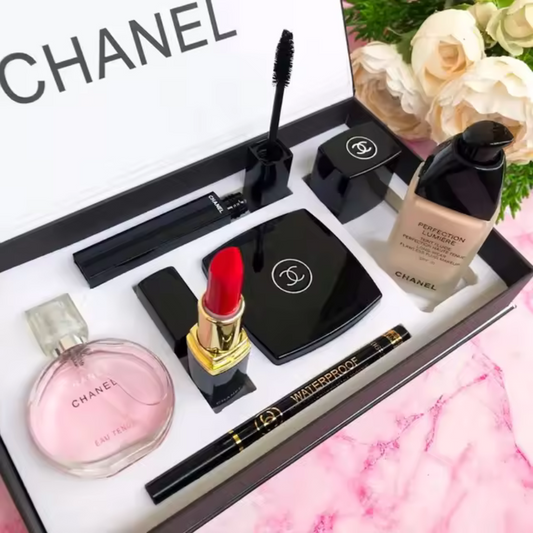 CHANEL Box 7pc